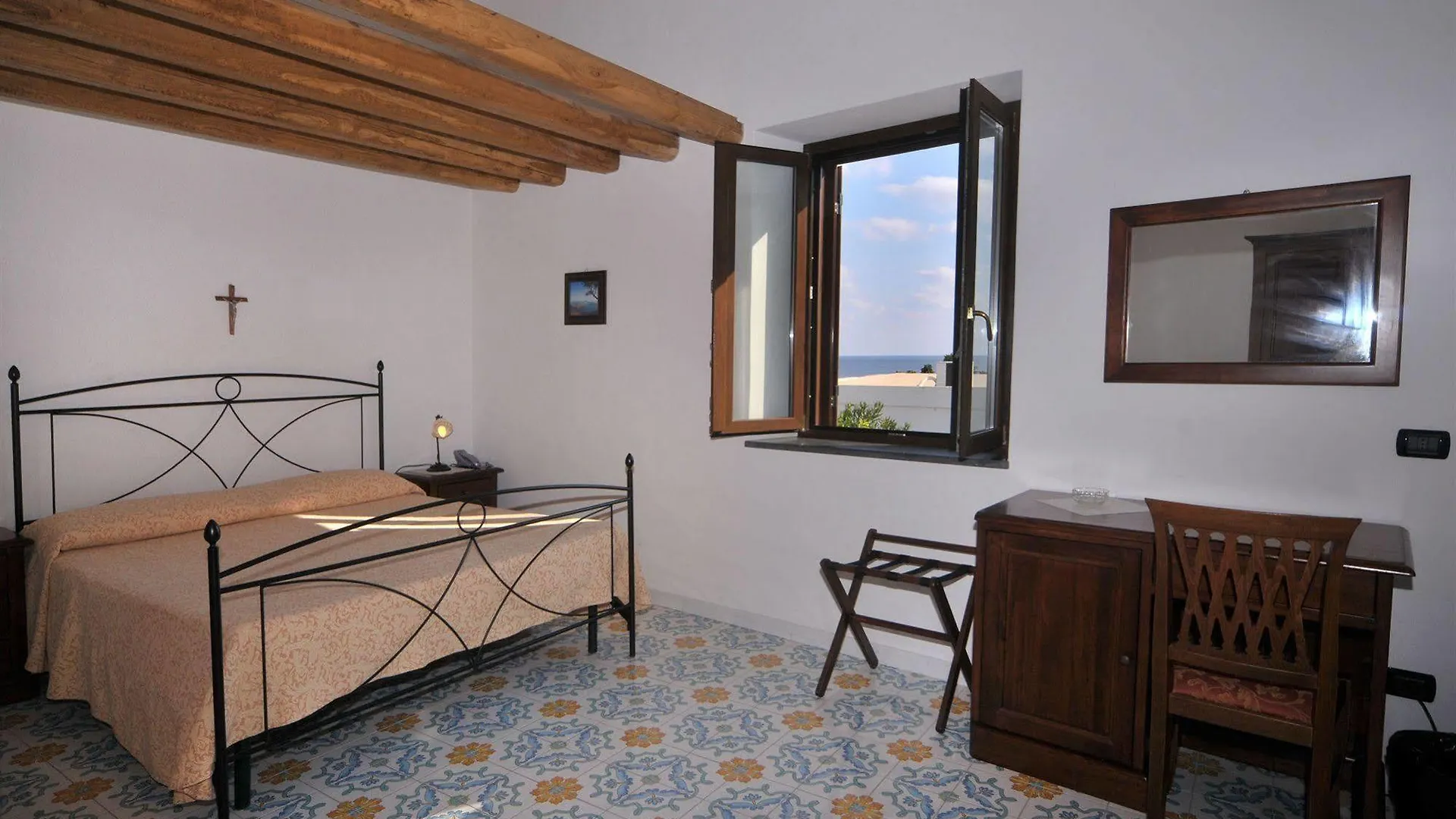 Hotel Villaggio Stromboli - Isola Di Stromboli