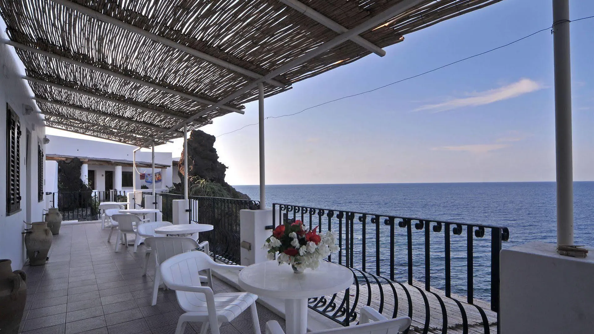 Hotel Villaggio Stromboli - Isola Di Stromboli